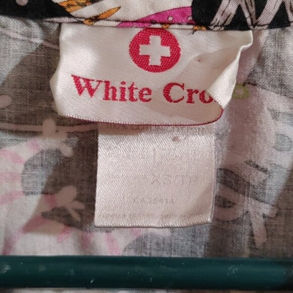 White Cross XS black nurse scrubs top shirt blouse black cats pattern - Picture 6 of 6